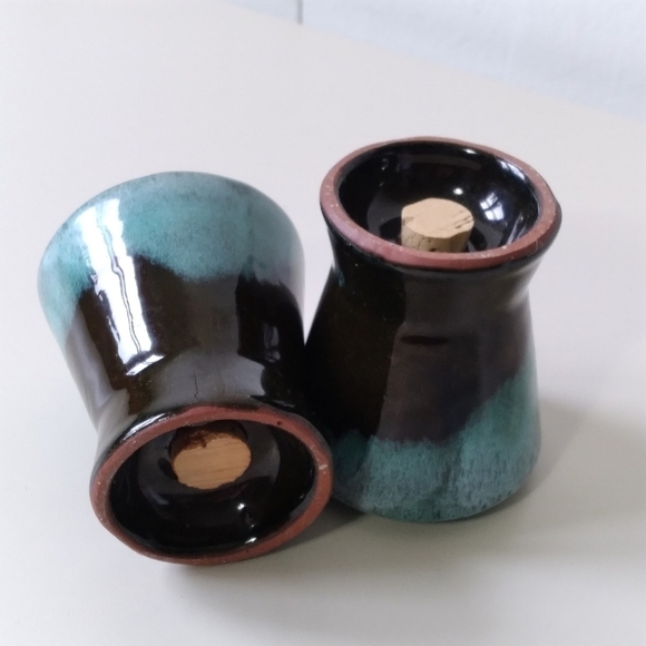 evangeline blue mountain beauce salt and pepper shaker - Picture 5 of 5